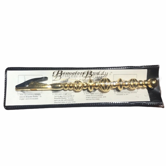 Bracelet Buddy - Do-It-Yourself Bracelet Tool - Picture 3 of 6